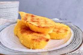 一道风味独特的美食，玉米粑粑，你们知道用什么玉米做出来最好吃图片