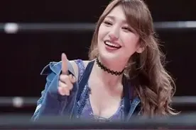 最美的日本摔跤选手 长相清纯 身材火辣图片