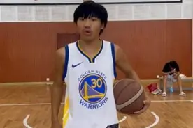 网爆农村国宝与吴勇豪篮球赛疑似炒作，国宝两年狂赚六亿是真是假？图片