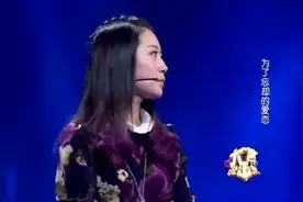 女友撞见男友跟陌生女约会，赌气请男模来气男友，现场太精彩了图片