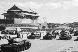 50年代我军“炮兵副军长”“坦克副军长”是什么级别？图片