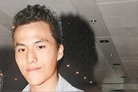 难怪三房输给何猷君，何猷启生女为争宠，赌王前脚过世后脚离婚图片