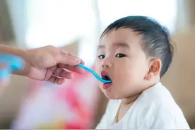 要注意孩子的饭量，家长从3个方面去做，娃才不会积食或挨饿图片
