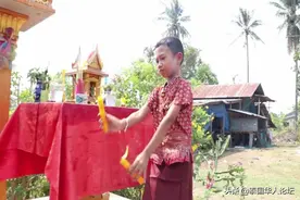 泰国网红小男孩跳舞驱疫图片