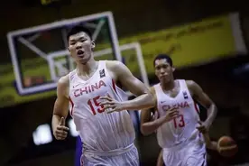 拒绝杜锋！拒绝郭士强，2米10内线与中国男篮说再见？被拒之门外图片