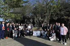 穿越万水千山，只为靠近你留给人间的温暖图片