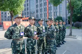武警浙江总队机动支队：快来围观，新兵的第一次队列会操来了图片