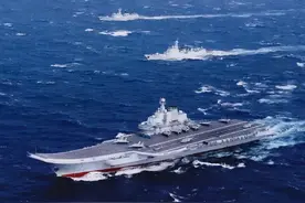阿富汗战场一张偷拍照流传，让我想起84年前中国昆明的一张老照片图片
