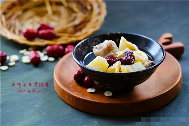 苹果瘦肉花胶汤功效 2026年苹果瘦肉花胶汤功效与禁忌