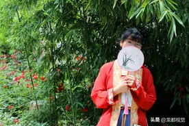 河南90后女子爱情山上穿古装当导游，还在这里邂逅了自己的爱情图片