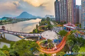 漳州最美夜景南山桥“红带飘”，爱上你爱上漳州图片