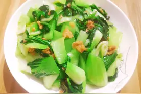 今日分享"猪油渣炒青菜、蚝油蟹味菇炒青菜、翡翠白菜卷"图片
