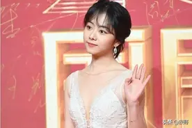 国剧盛典红毯：谭松韵美，张若昀帅，穿着羽绒服的郭德纲最接地气图片
