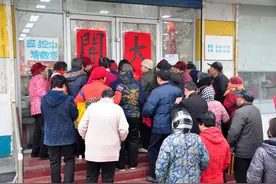 河南大妈开超市利用“一个袋子”，一年盈利140万，你可以学学图片