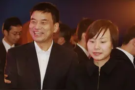 广东四川重庆4位女总裁，掌舵着500强，她白手起家，比董明珠还牛图片