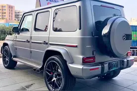 人人都爱AMG 自带签名的奔驰19款美规G63实拍图片