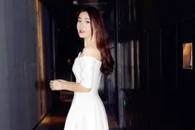 她是郑恺的“前女友”，王宝强王大陆都捧不红她，甜美的梨涡女神图片