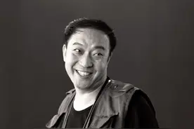 牛群不说相声搞摄影，拍摄名家两三千人，马三立调侃他浪费钱图片