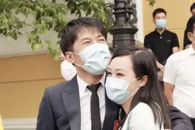 辛巴表态不会像其他主播一样圈钱演戏！刘二狗发文，最后一场pK图片