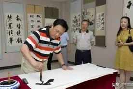 唐国强书法有“3多”，大字草书满纸云烟，书法家排行榜第9？图片