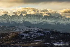高原上一座神秘之城，建造者身份是个谜，很多人都来城中观赏雪山图片