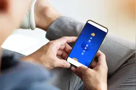 米聊复活：打不过微信，能做成中国版Clubhouse吗？图片