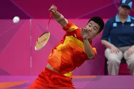 中场接杀回高远还是平抽？这2个简单技能，球友还做不好图片