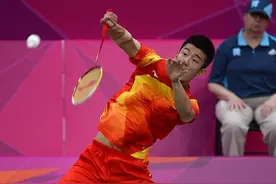 中场接杀回高远还是平抽？这2个简单技能，球友还做不好图片