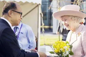 不愿做首富？李嘉诚霸气表态：我赚外国人的钱，捐款却都在中国图片