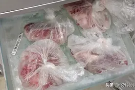 冻肉解冻不用等，把冻肉泡一泡，5分钟化冻无腥味，又学一招图片