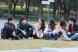 心理学：人到中年，有些人不要再联系了，都是无效社交图片
