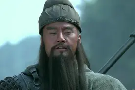 关羽不满马超，嫌弃黄忠，为何对魏延的封赏沉默不语？图片