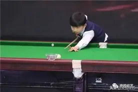 小男孩年龄只有7岁，却已经打了7年台球？图片