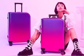 带上拉杆箱，去见一见美好的世界图片