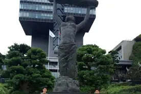 偌大的城市中，何处才是我的栖身之所…图片