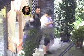 钟汉良隐婚妻子罕见曝光，夫妻俩秘密约会太甜蜜，女儿已亭亭玉立图片