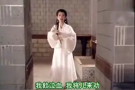 白素贞告诉许仕林考取状元就能救她出塔，可怜天下父母心！图片