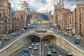 伊朗用人民币大规模交易石油，持续向中国运送石油后，事情有进展图片