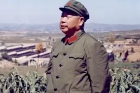 49年重庆解放，邓小平委任陈锡联为市长遭拒，邓公：都是为了人民图片