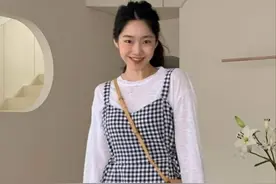 你适合长裙还是短裙？身高决定裙子的长度，158的女生适合第一种图片