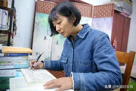 菜市场里的女作家：我是“贴地生长的牛筋草”图片