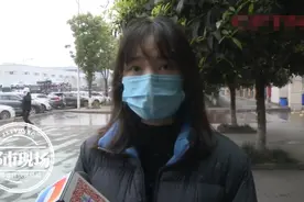 “太卡了！”姑娘网购的苹果手机玩把游戏，能生气一整天图片