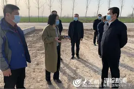 菏泽市自然资源和规划局“四进”工作组下沉企业纾难解困助力防疫图片
