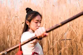 小说：小伙武功高强得皇室赞赏，三大势力争相嫁女，公主也心动了图片