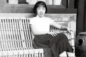 王光美晚年：与毛主席后人相聚，携子女赴韶山缅怀毛主席图片