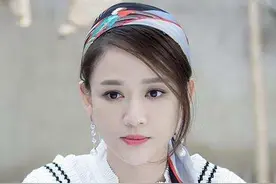陈乔恩上节目，大口吃羊宝，夸养颜又好吃，被嘲笑也不怕，太牛图片
