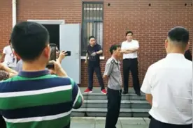 加班 扣经费 陪领导打排球……“中科院近百人离职”调查图片