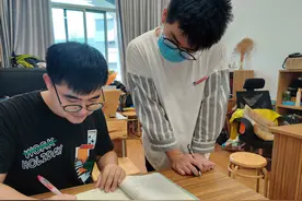 点赞宁波好老师｜这位“90后”班主任为何被“00后”学生夸得像花一样？图片