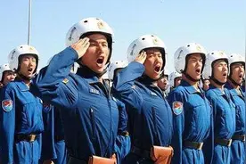 2020年空军青少年航空学校招生简章发布，有多项政策待遇，满足这些条件可报考！图片