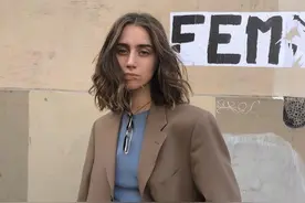 帅翻天的中性风穿搭示范，既有女性的柔美，又不失时髦干练图片